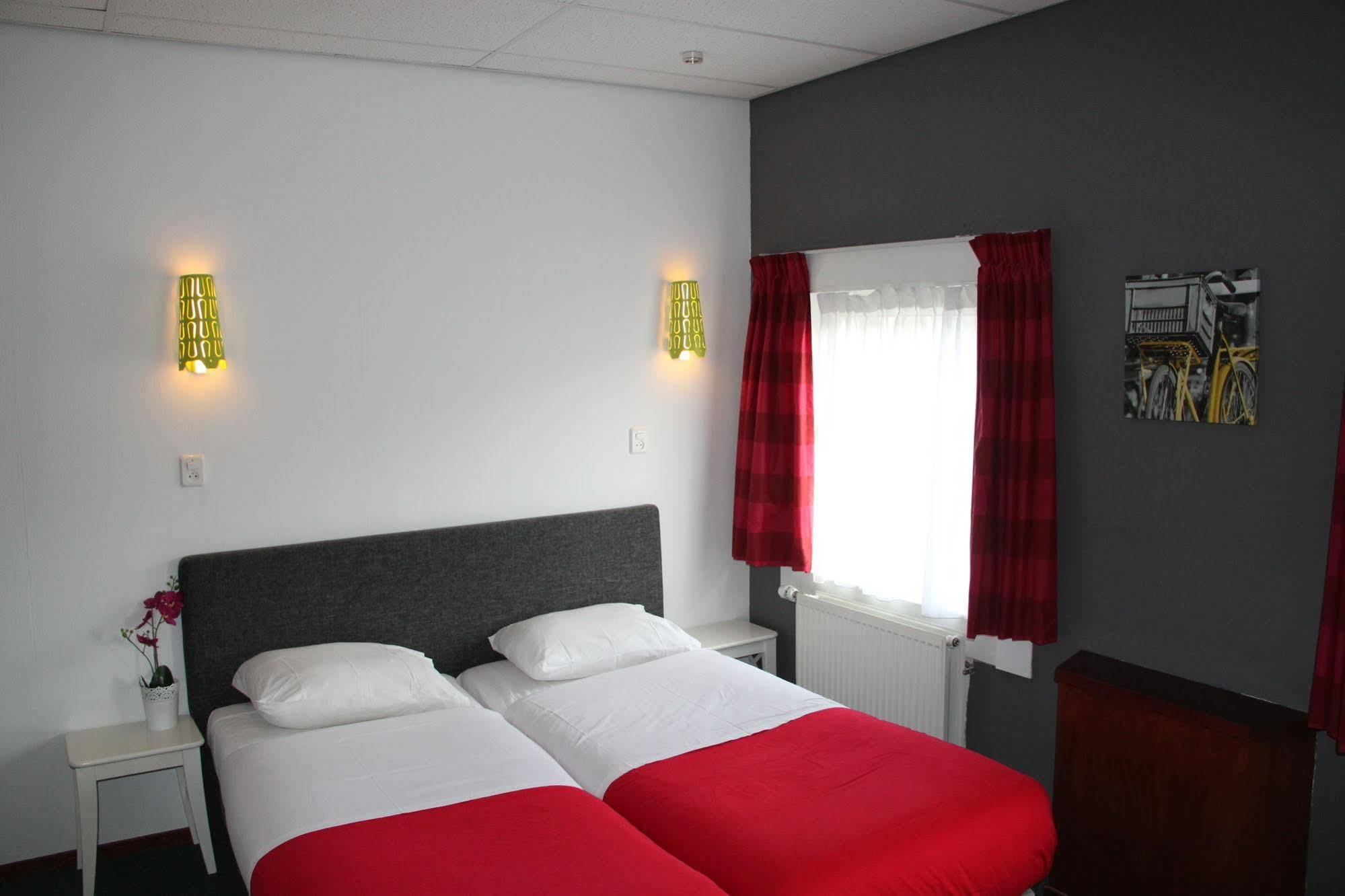 Hotel Oorsprongpark City Centre Utrecht Exterior photo